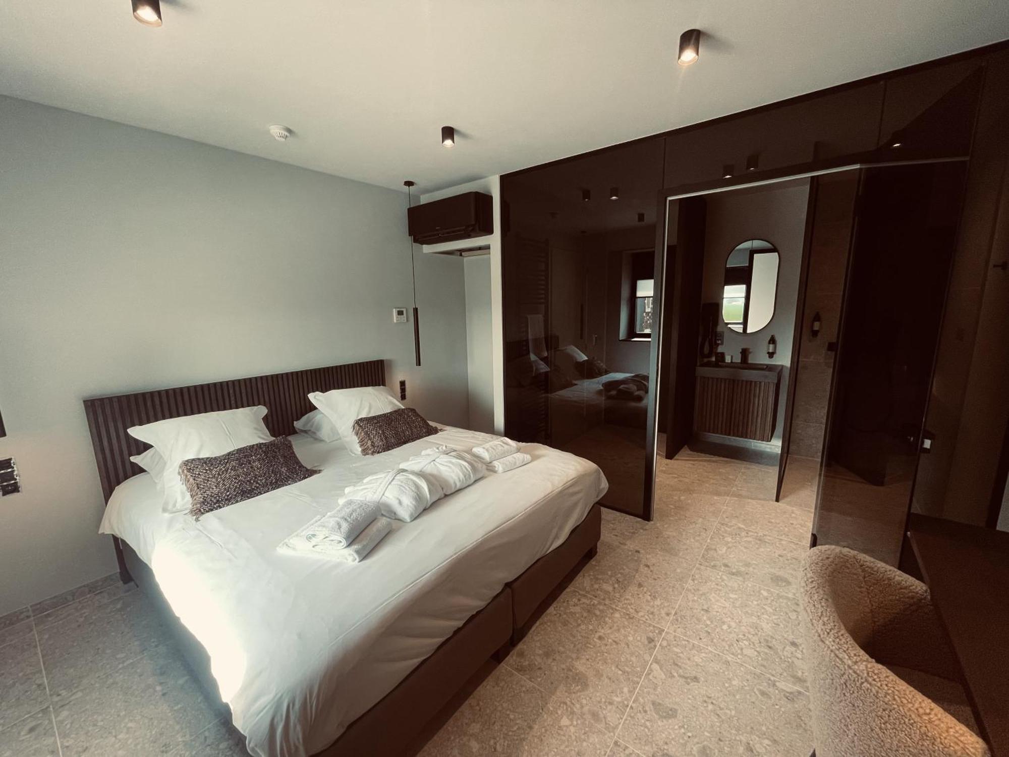 Domaine Sur Les Sarts Otel Ohey Dış mekan fotoğraf